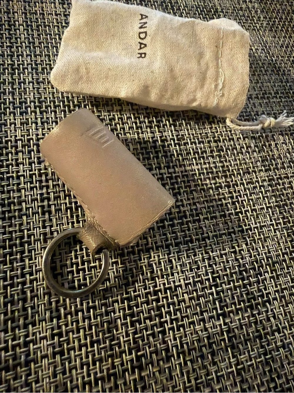 Andar Monsoon Chapstick Holder - Picture 2 of 3